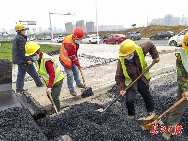 东西湖最大规模地下管廊群建成，涉及临空港新城内5条主要道路