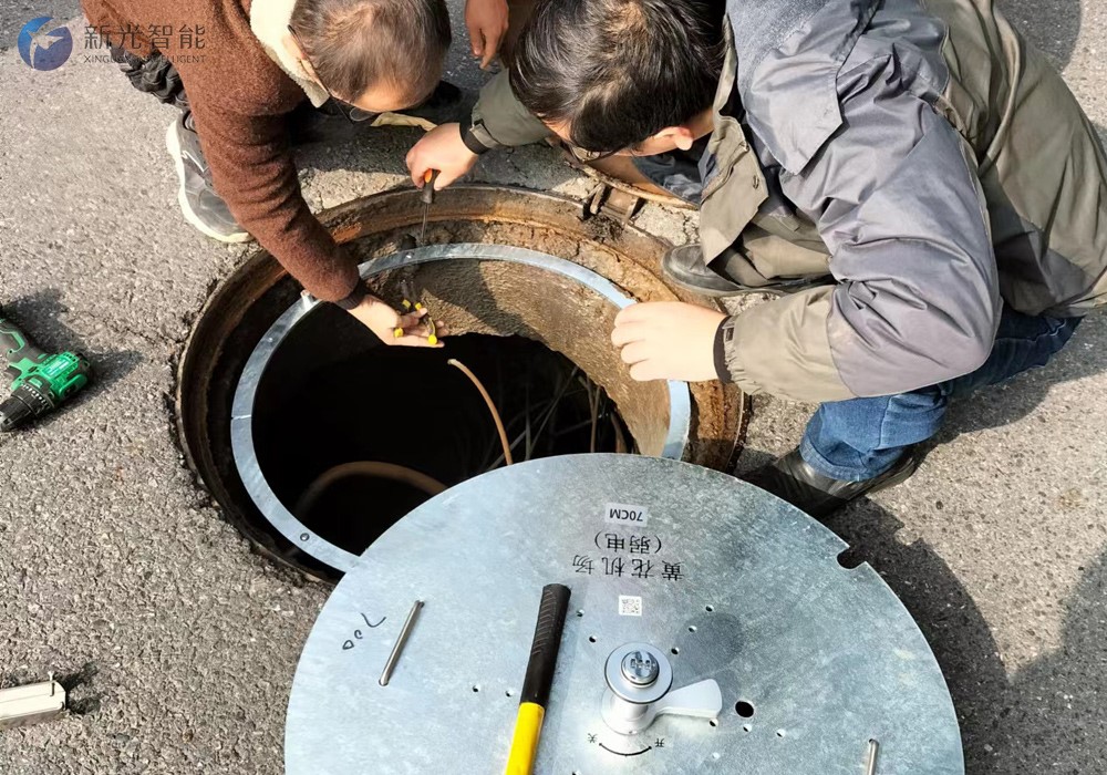 智能电子锁井盖安装和检查