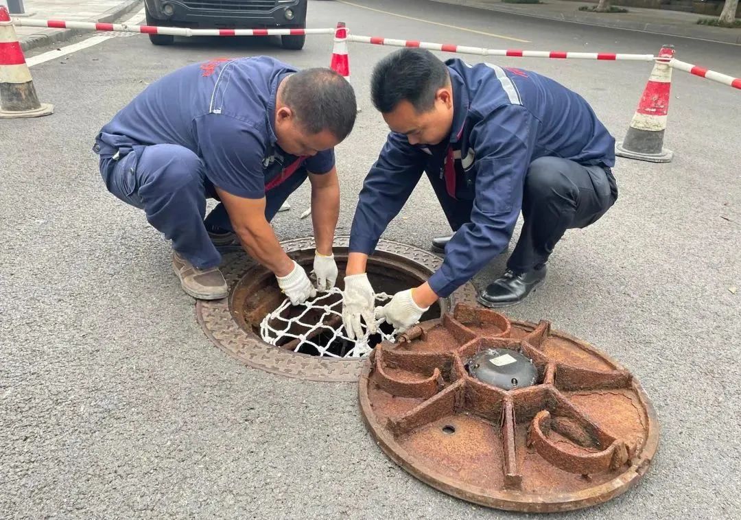 智能井盖监测终端，筑牢城市生命线工程安全运行防线
