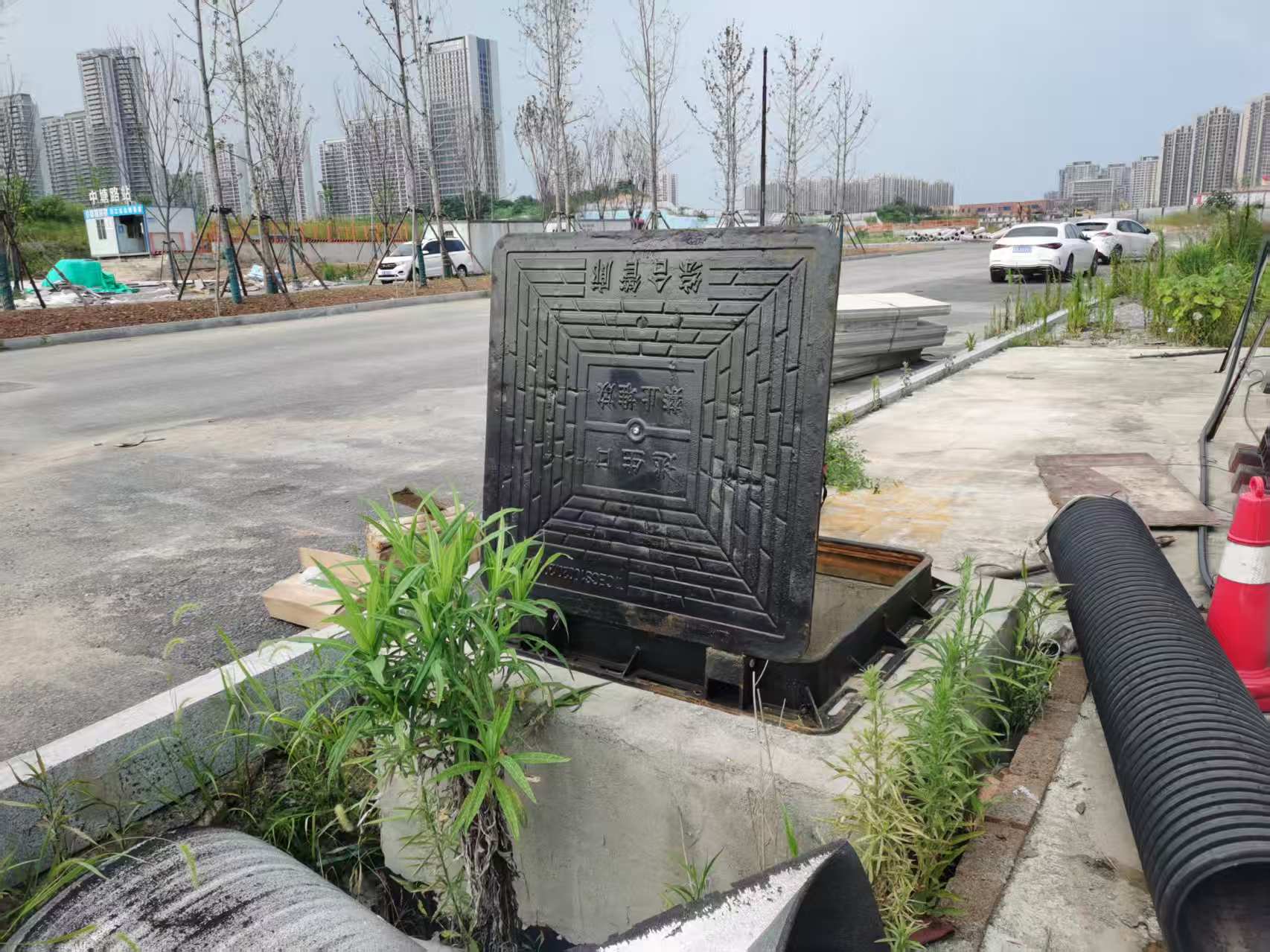 智能液压井盖：破解管廊应急逃生痛点，筑牢城市地下安全防线